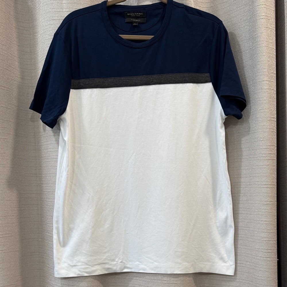 Banana Republic Luxury Touch Cotton Men’s Navy, White Grey Short Sleeve Size L